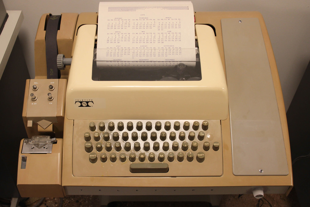 teletype-model-33